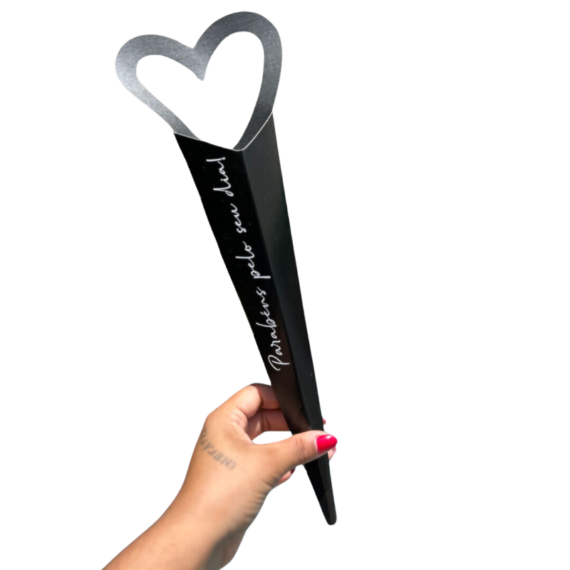 Cone Paper Love Preto Parabéns Pelo Seu Dia